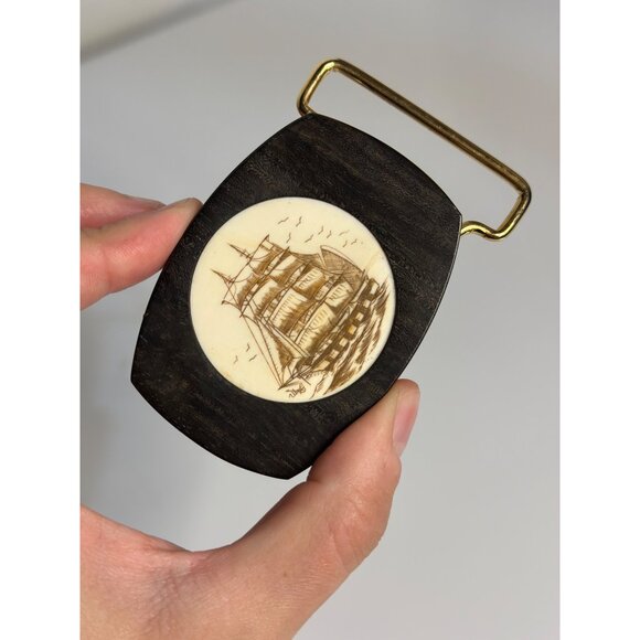 VTG Nautical Scrimshaw Sailing Ship Belt Buckle Brass Tone Wood Clipper 3" - Picture 6 of 6
